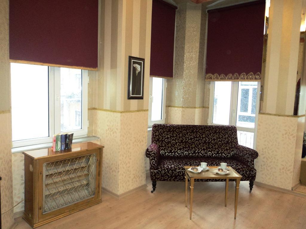 New Redriver Hostel Istanbul Rum bild
